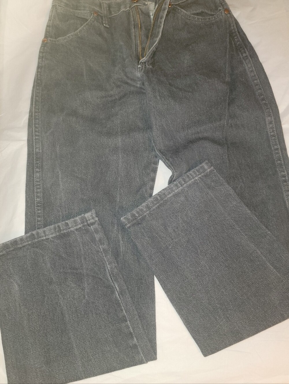 Wrangler Men's Gray Straight-Leg Jeans